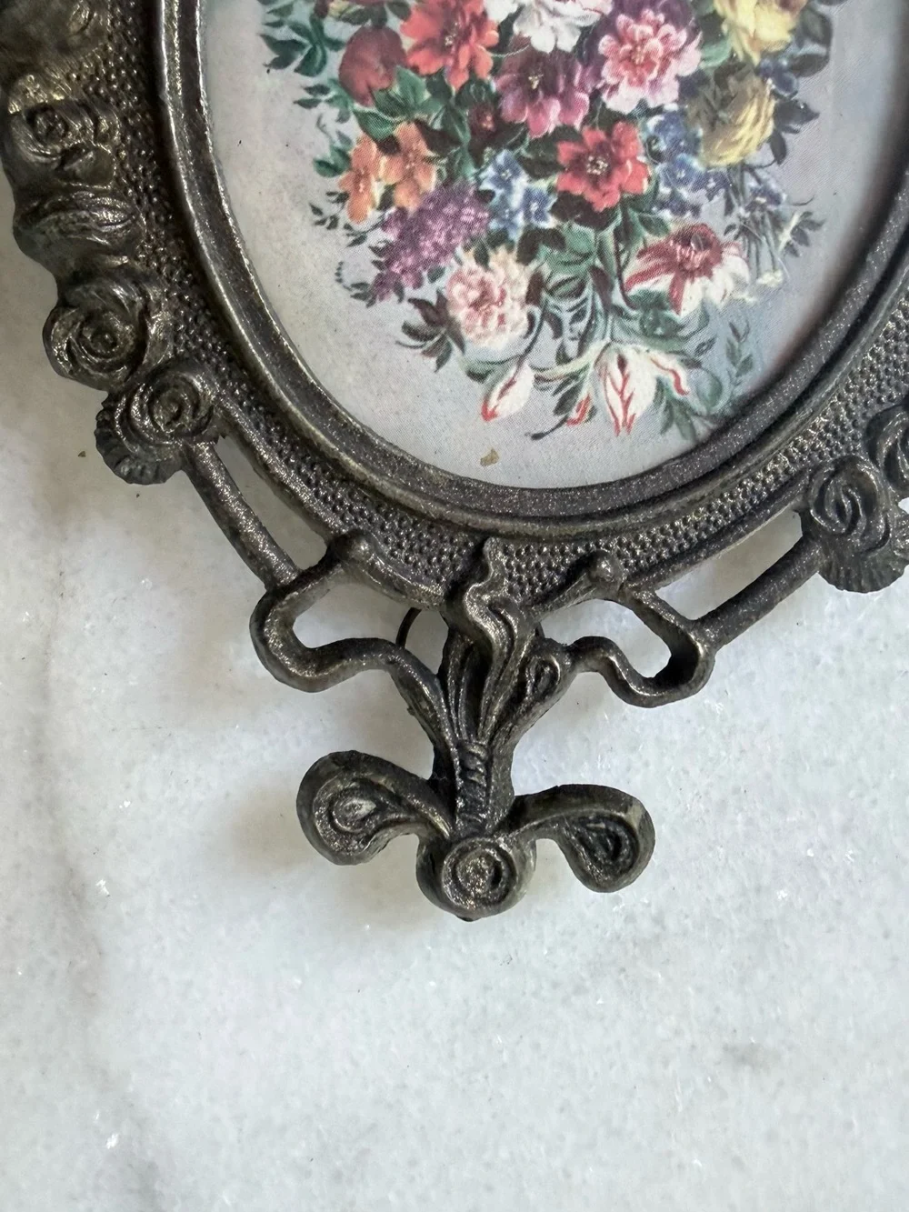 N/A decorative oval